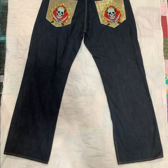 Ed Hardy 2009 Skull & Crossbones Fire Rhinestone - Picture 3 of 8